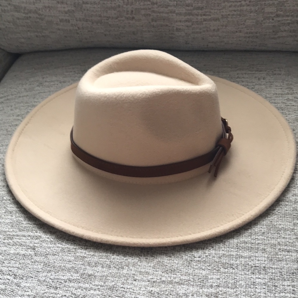 Hat - Picture 4 of 7